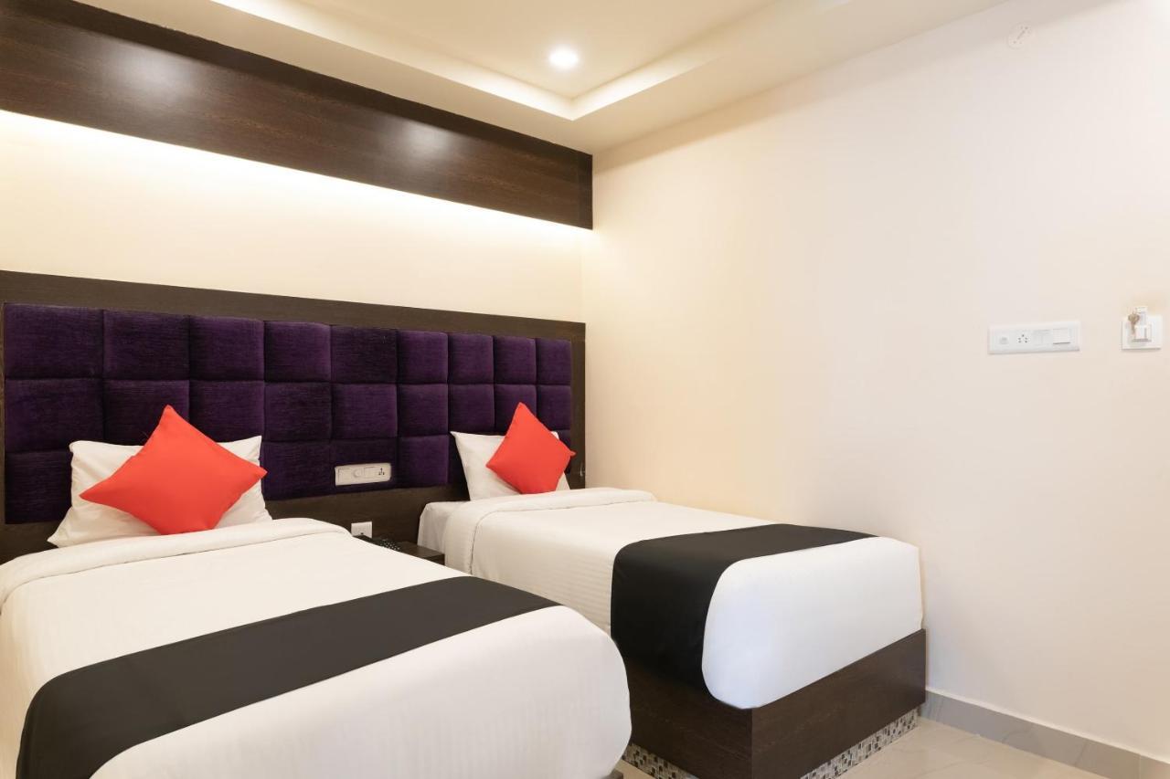 Super Capital O Seatree Hotel Raspari Palao Exterior photo